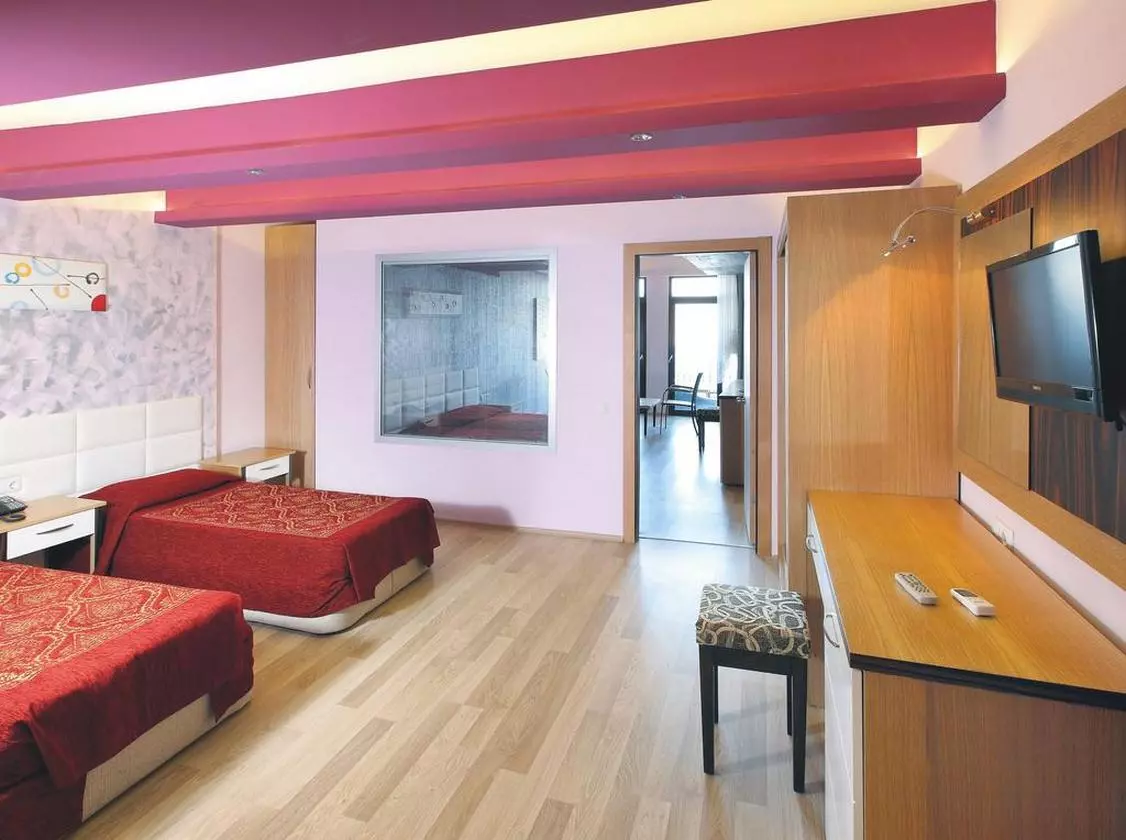 ROSSOVERDE_SHABAVIZ (15).jpg